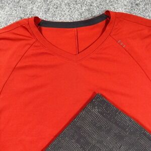 Lululemon Shirt Large Red Precise Tee Short Sleeve V Neck Athletic Training Mens